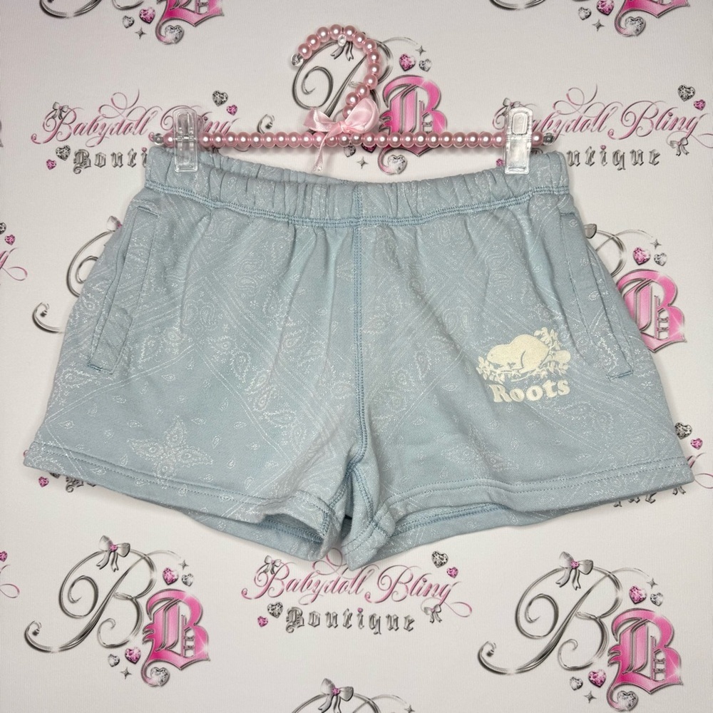 Roots shorts, bandanna, print blue cream, white colour with logo on the front